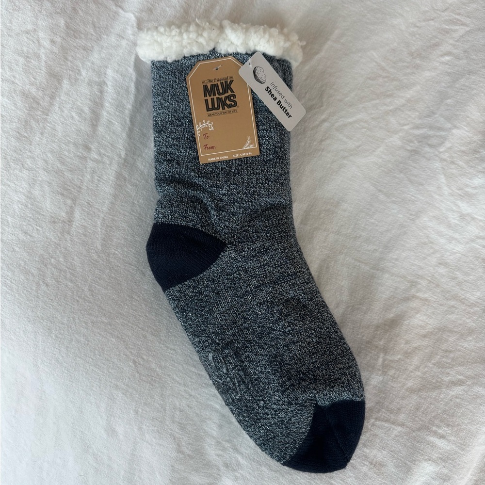 NWT Muk Luks Women’s Blue Cabin Socks with Shea Butter